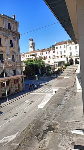 Appartamento in residenziale in Viale Giosuè Carducci