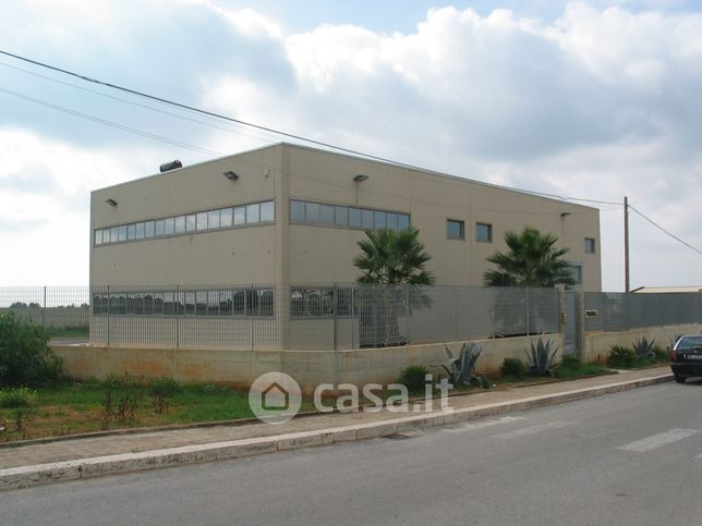 Capannone in commerciale in Viale Autonomia Siciliana 19