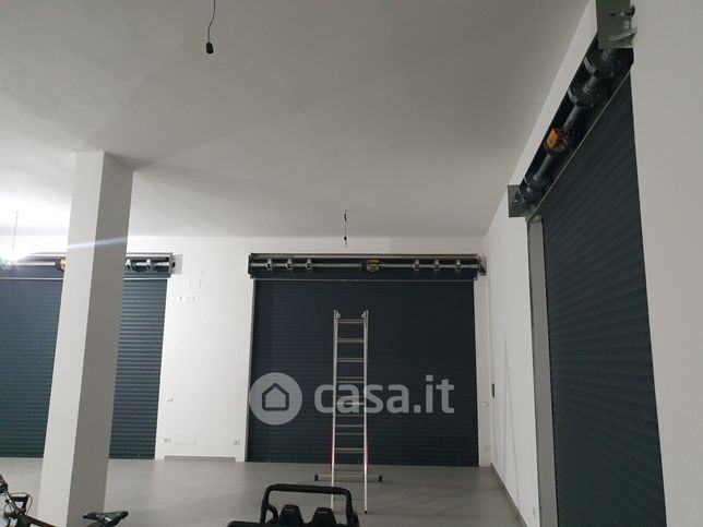 Garage/posto auto in residenziale in Via Cronin