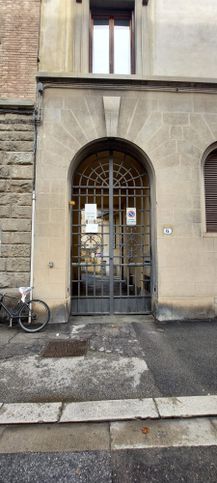 Garage/posto auto in residenziale in Via Francesco Puccinotti 6