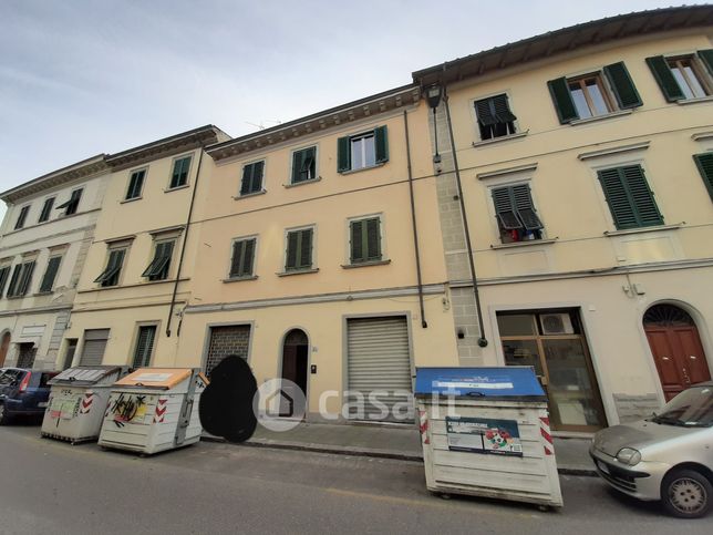Negozio/locale commerciale in commerciale in Via del Ponte alle Riffe 7R
