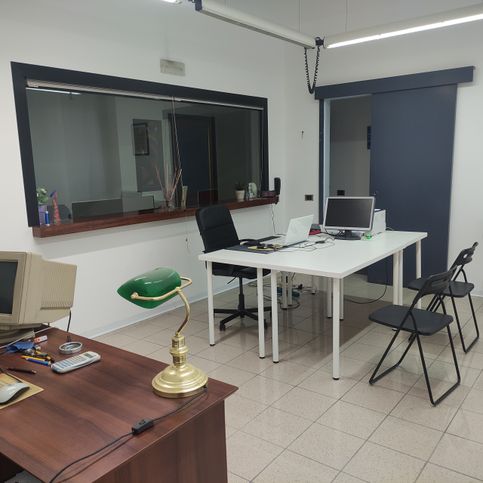 Ufficio in commerciale in Viale Sicilia 20
