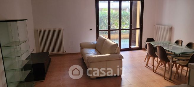 Appartamento in residenziale in Viale Belgioioso 16