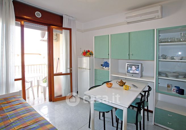 Appartamento in residenziale in Via Andrea Bafile 12Â° Accesso al Mare