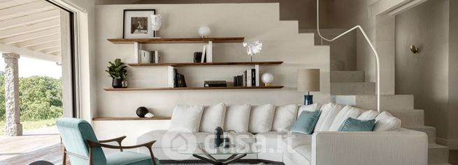 Casa indipendente in residenziale in Via Roma