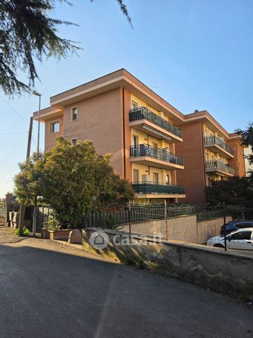 Appartamento in residenziale in Via Arturo Bianchini