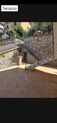 Appartamento in residenziale in Via Vitellia 21