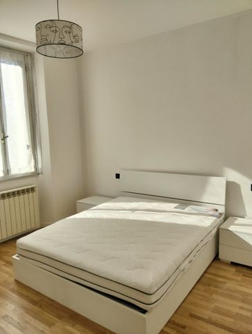 Appartamento in residenziale in Via Alfonso Capecelatro 15