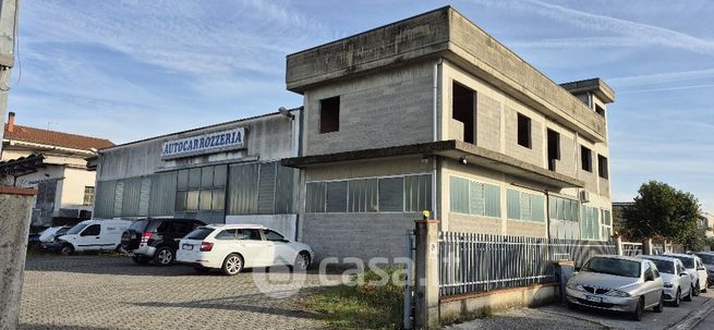 Capannone in commerciale in Via Aporti Ferrante 156