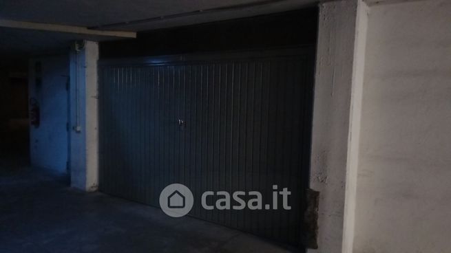 Garage/posto auto in residenziale in Via Dante 19