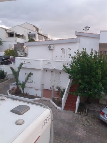 Appartamento in residenziale in Via Roccioso 1
