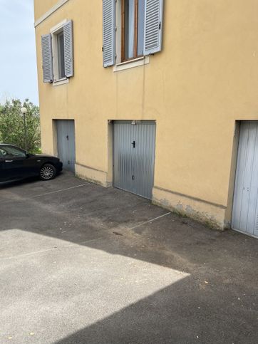 Garage/posto auto in residenziale in Via Fiorentina 30