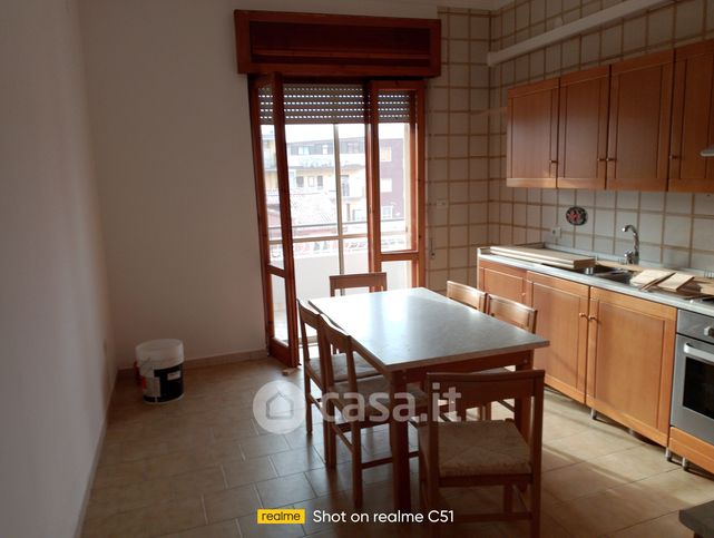 Appartamento in residenziale in Via Campana 227