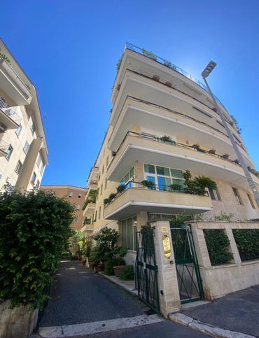 Appartamento in residenziale in Via Archimede 112