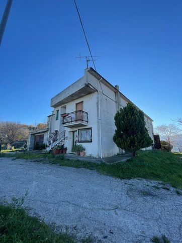 Terreno edificabile in residenziale in Contrada Vizzarri 25