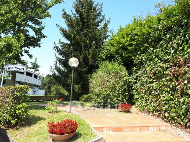 Attico/mansarda in residenziale in Via Wolfgang Amadeus Mozart 22