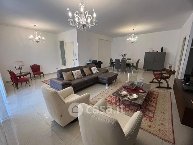 Casa indipendente in residenziale in Via San Marino 13