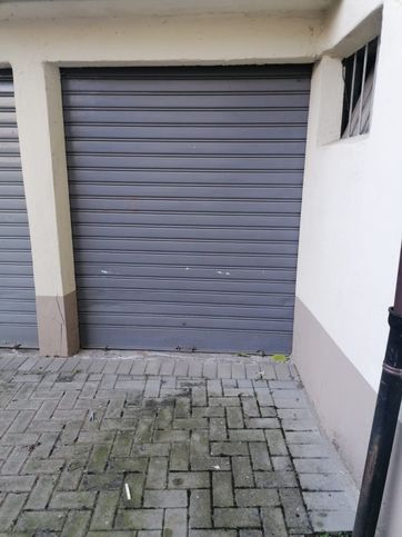 Garage/posto auto in residenziale in Via Cherasco 4