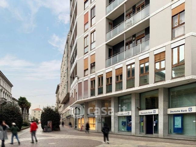 Ufficio in commerciale in Via Italia 44