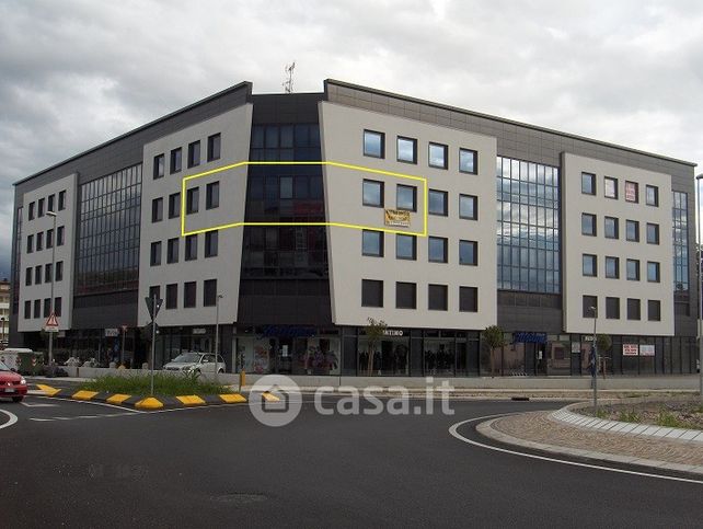 Ufficio in commerciale in Via Galvani 18