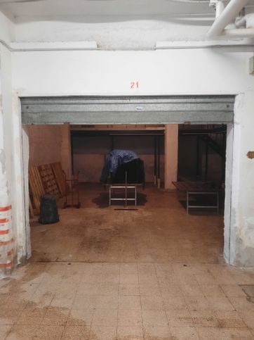 Garage/posto auto in residenziale in Via Conca d'Oro 376