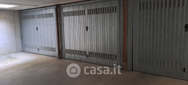 Box/posto auto in residenziale in Via G.Keplero