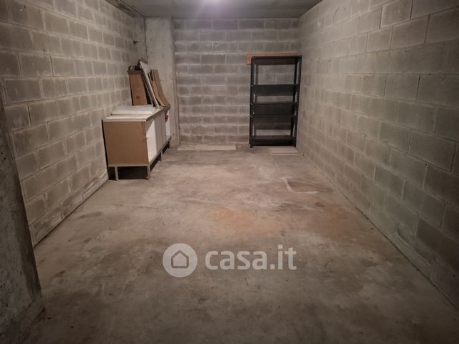 Box/posto auto in residenziale in Via Enrico Forlanini 50