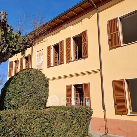 Casa bi/trifamiliare in residenziale in Via Gambalera 75