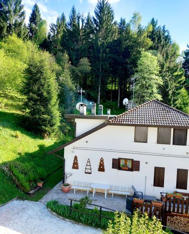 Appartamento in residenziale in Strada Provinciale del Nevegal
