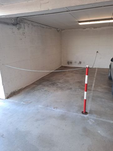 Garage/posto auto in residenziale in Via Fontana Maggiore 119