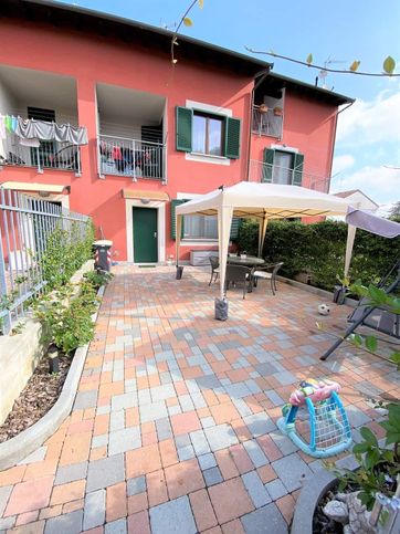 Villetta a schiera in residenziale in Strada Oviglio