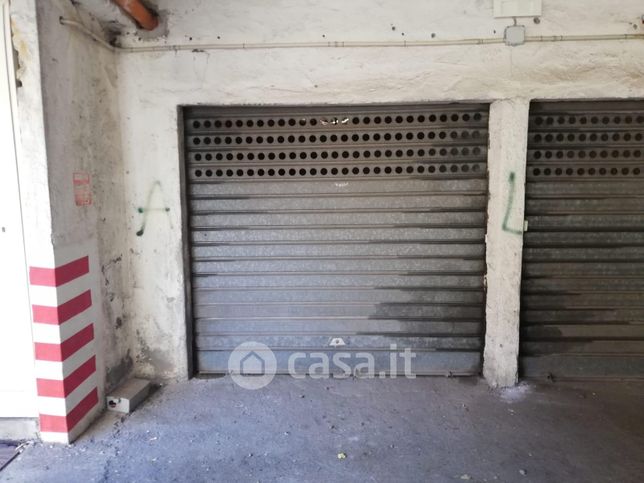 Garage/posto auto in residenziale in Via del Bosco 229