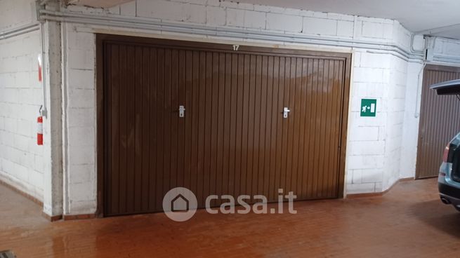 Garage/posto auto in residenziale in Via Vittorio Veneto 65