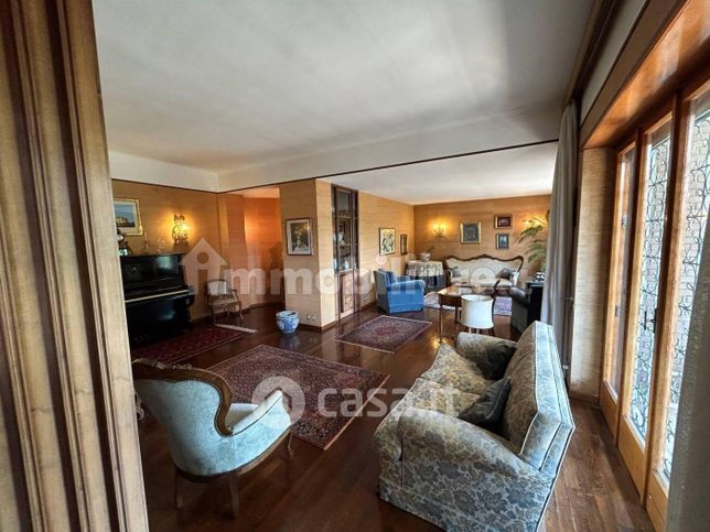 Appartamento in residenziale in Via del Poggio