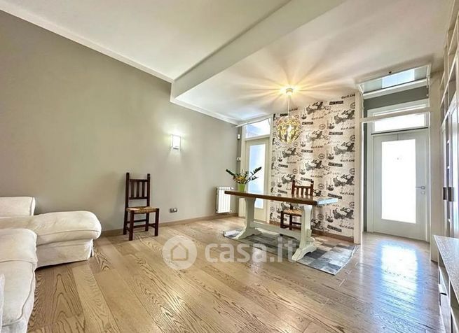 Appartamento in residenziale in Via Gasperina 314