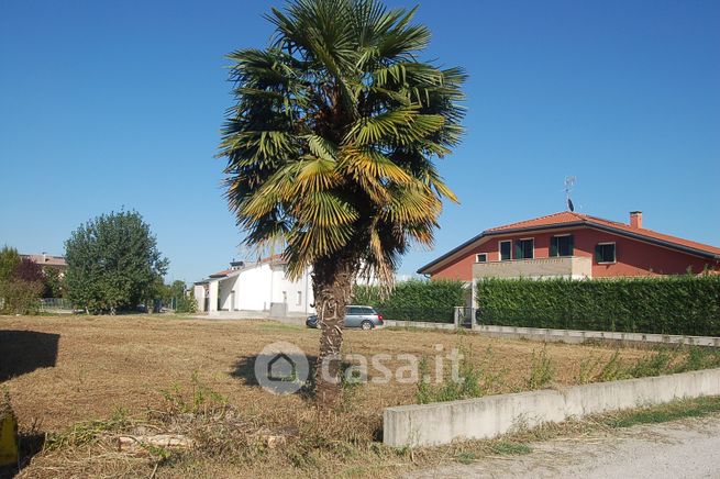 Terreno edificabile in residenziale in 