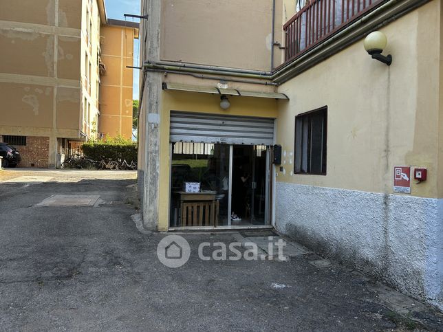 Capannone in commerciale in Via dell'Osteria