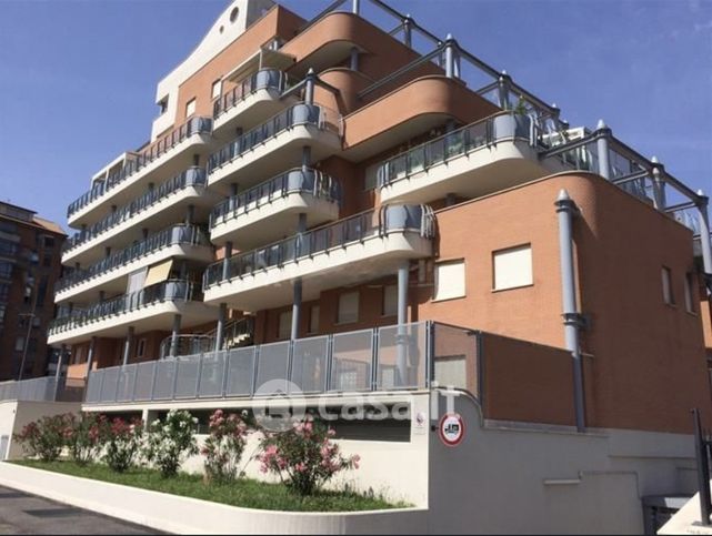 Appartamento in residenziale in Via Rodrigo de Triana 7