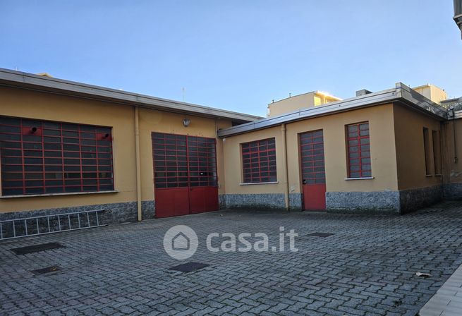 Capannone in commerciale in Via Giovanni Battista Niccolini