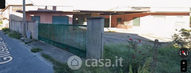 Capannone in commerciale in Traversa Via Giuseppe Garibaldi 3