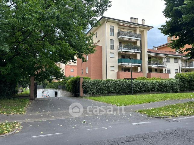 Garage/posto auto in residenziale in Via Giuseppe Verdi