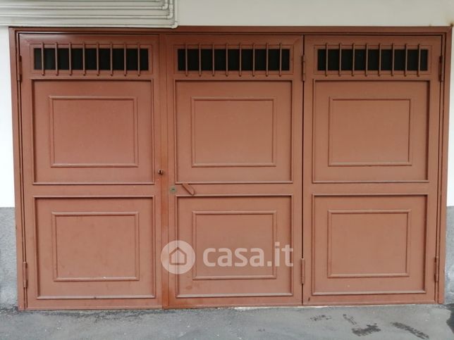 Garage/posto auto in residenziale in Via Vittorio Sardella 7