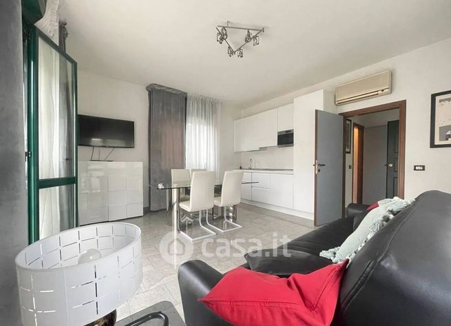 Appartamento in residenziale in Via Donato Creti 34