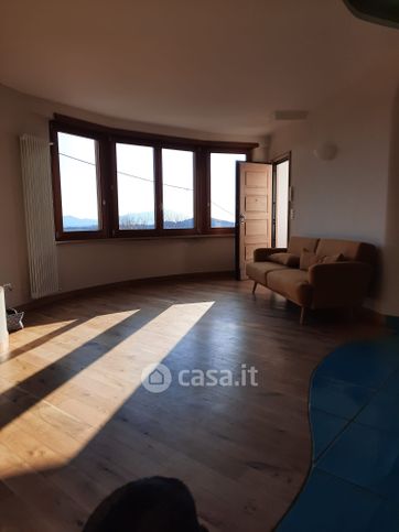Casa indipendente in residenziale in Via Montenuovo Licola Patria 136