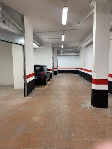 Garage/posto auto in residenziale in Via Giuseppe Belluzzo 55