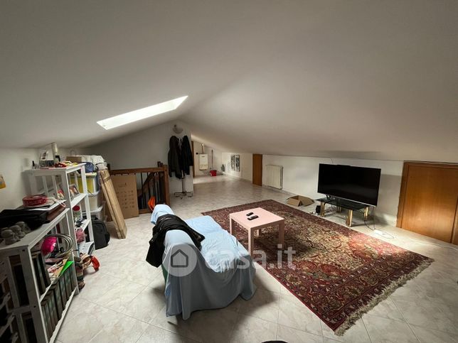 Appartamento in residenziale in Via Domenico Petochi 5