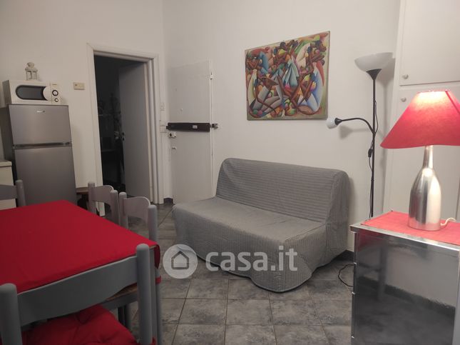 Appartamento in residenziale in Via Oreste Regnoli 14