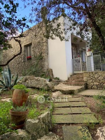 Villa in residenziale in Via Vecchia Com.le Corigliano-Maglie