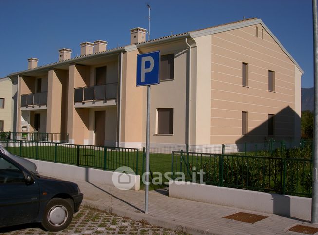 Appartamento in residenziale in Via Weisz