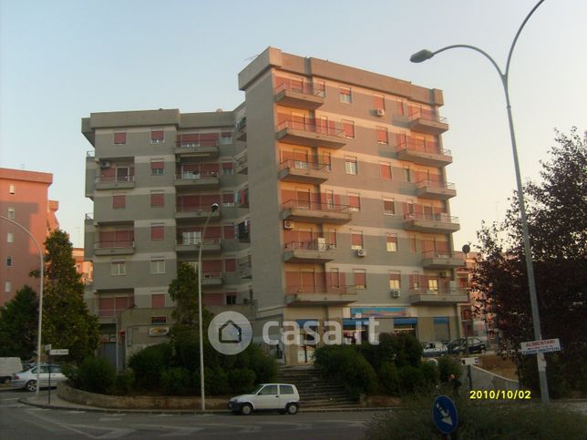 Appartamento in residenziale in Largo Enrico Petrella 11